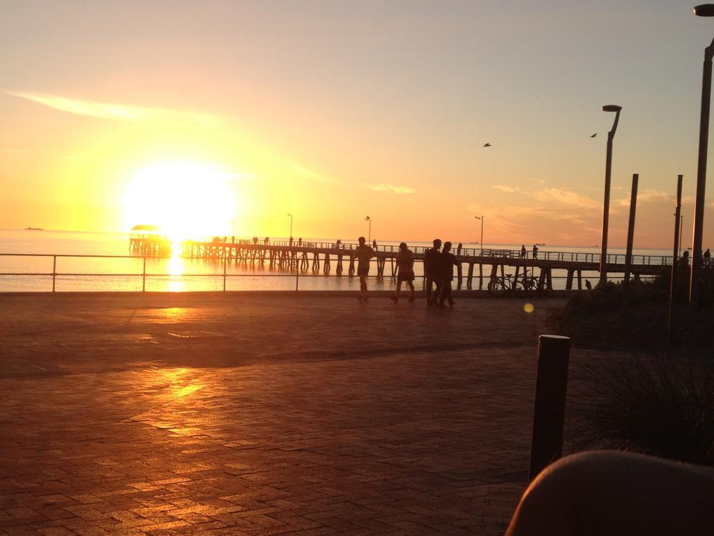 Adelaide - Semaphore Beach Front Extérieur photo